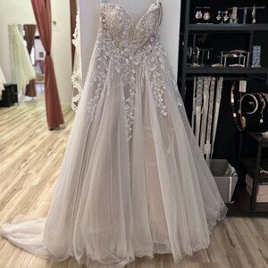 Prom/Wedding Style Dress 9852- Allure Bridals